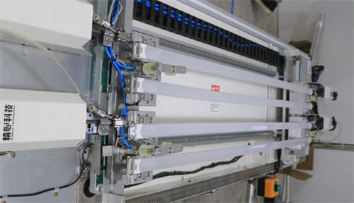 自動(dòng)鎖螺絲機(jī) 自動(dòng)鎖螺絲機(jī)